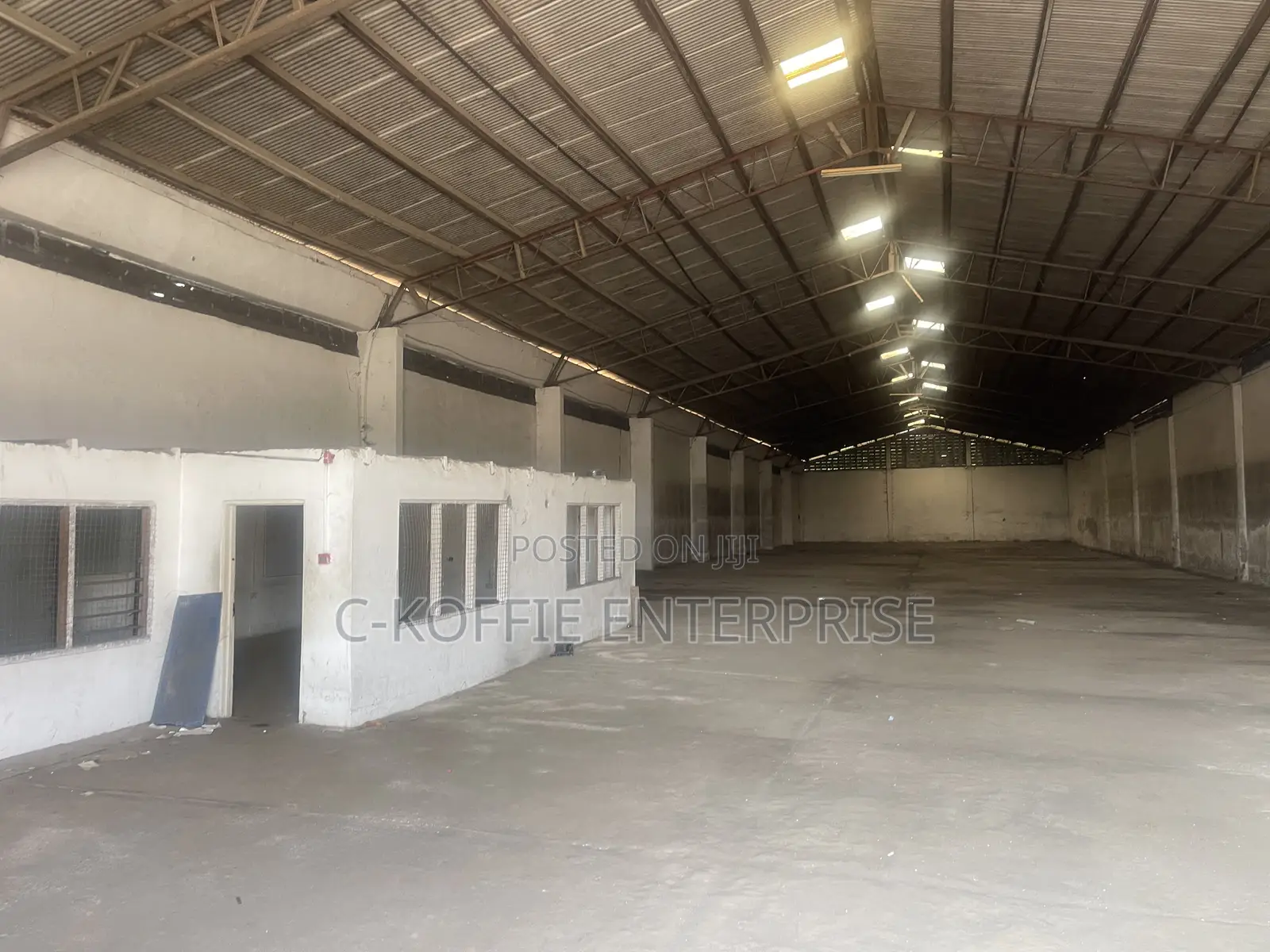 1350 SQM Warehouse for Rent