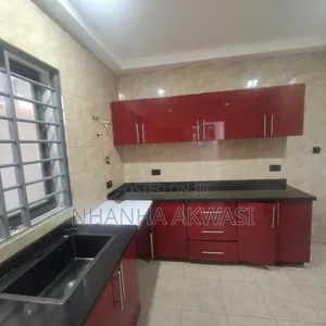 3bdrm Apartment in Klagon, Tema Metropolitan for rent