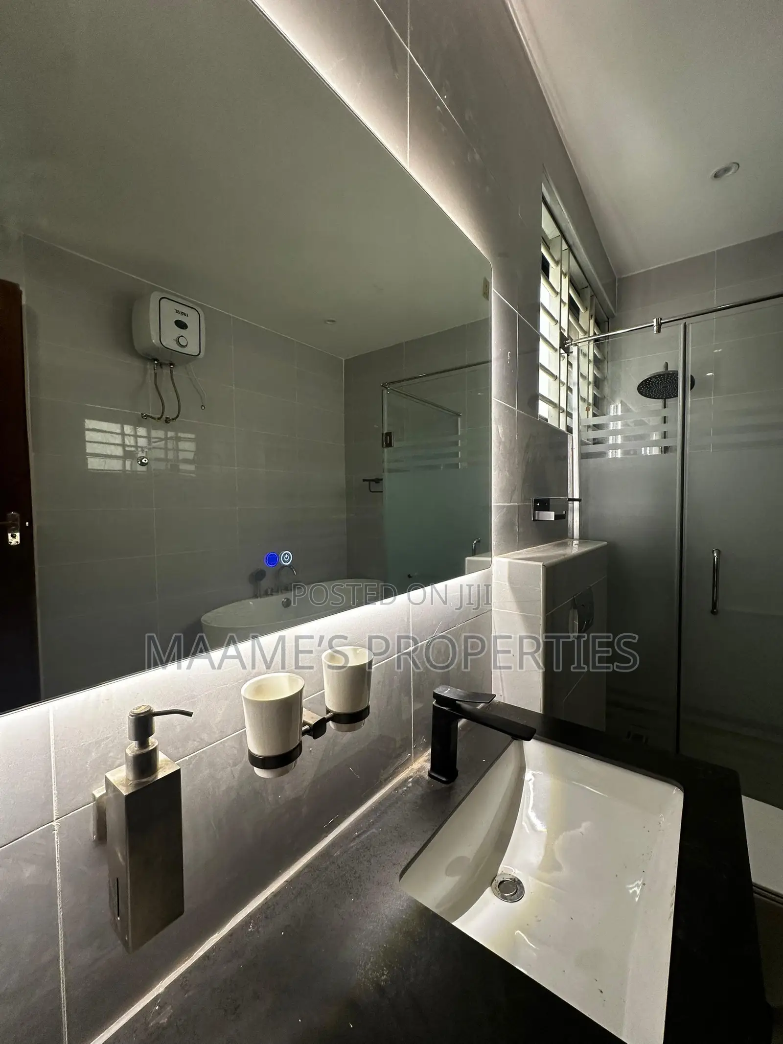 4bdrm Duplex in West Hills Mall Area for sale