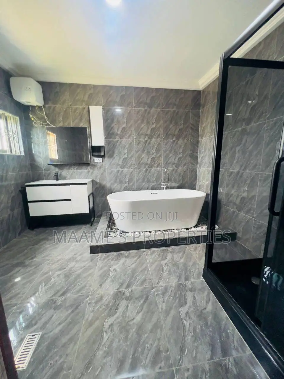 4bdrm Duplex in Bortiano for sale