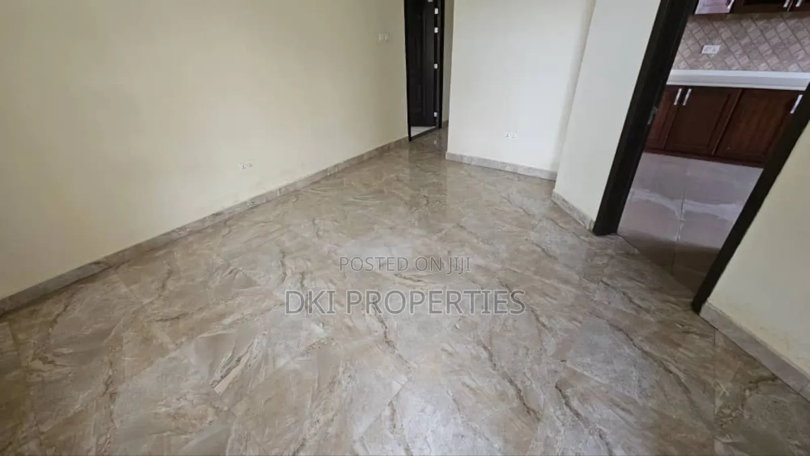 4bdrm House in Dki Properties, Adenta for rent