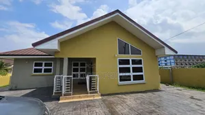 4bdrm House in Dki Properties, Adenta for rent