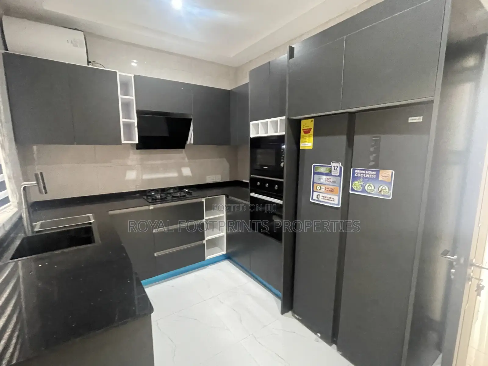 Furnished 4bdrm House in Luxelooks Properties, East Legon for sale
