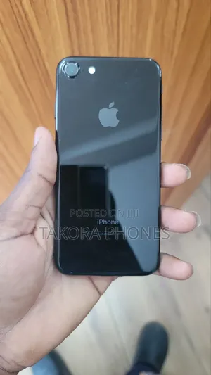Apple iPhone 7 32 GB Black