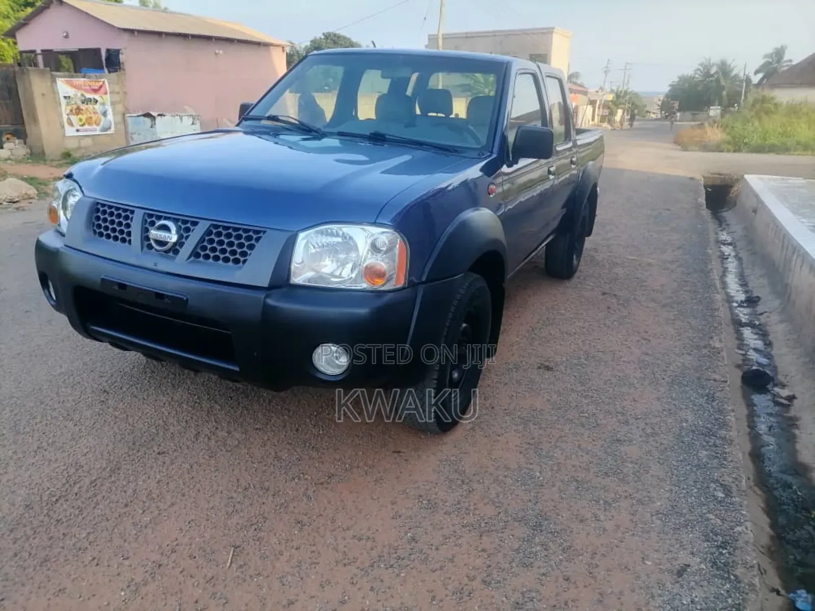 Nissan Hardbody 2010 Blue