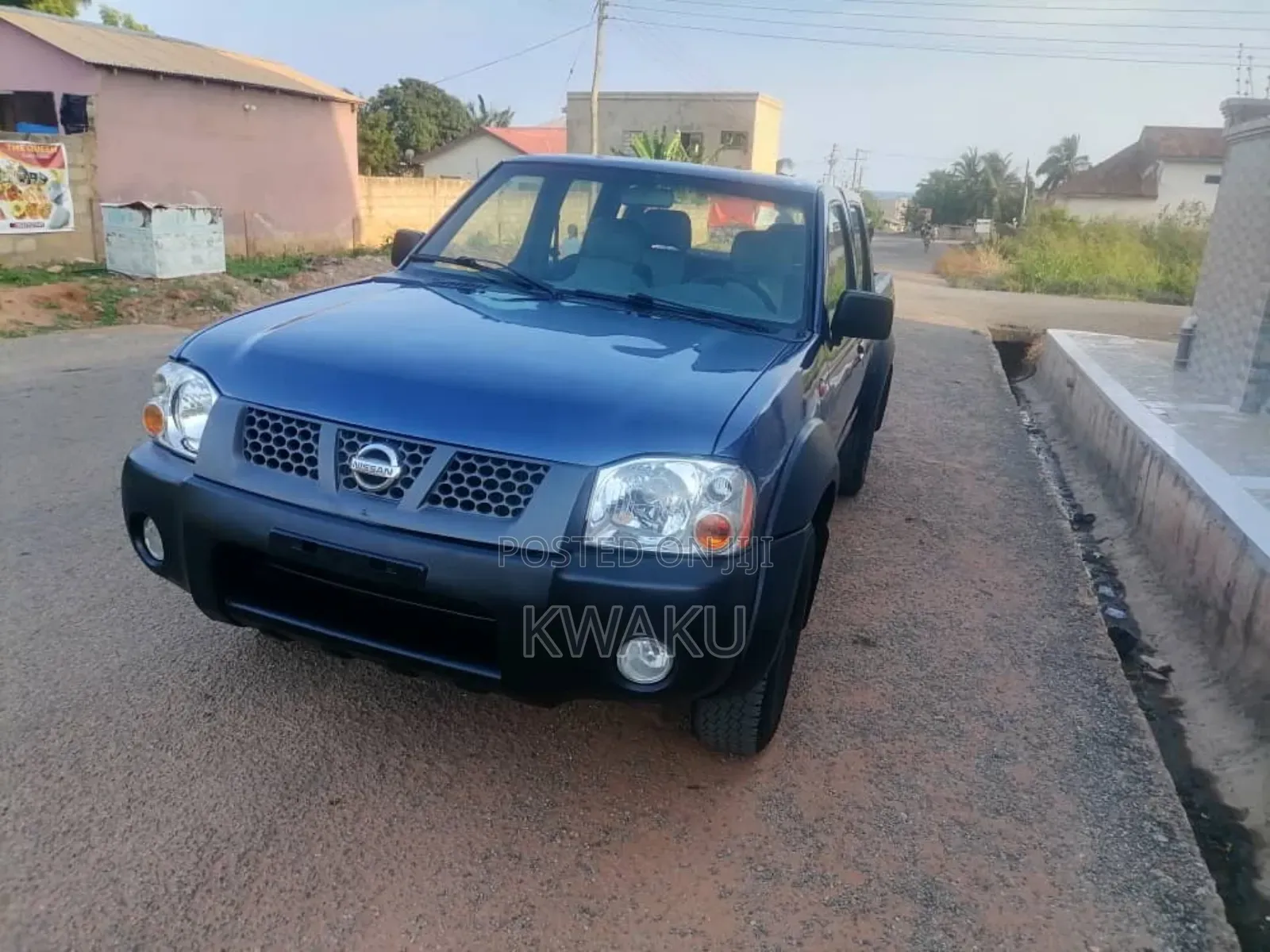 Nissan Hardbody 2010 Blue