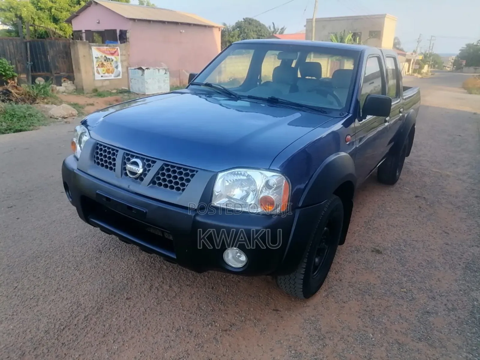 Nissan Hardbody 2010 Blue