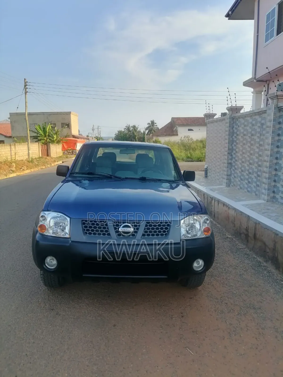 Nissan Hardbody 2010 Blue