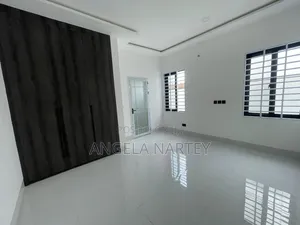 3bdrm House in Sakumono Estates, Lashibi for sale