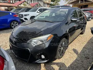 Toyota Corolla 2016 Black
