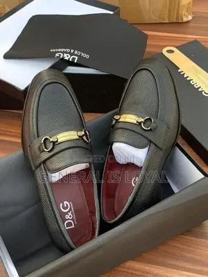 Dolce & Gabbana Black Leather Loafers With Gold-tone Hardware.