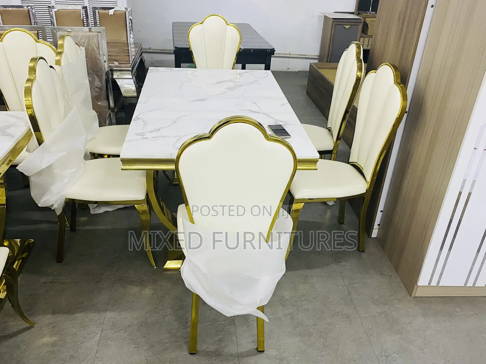 Modern Marble Dining Table With 6 Leather Chairs