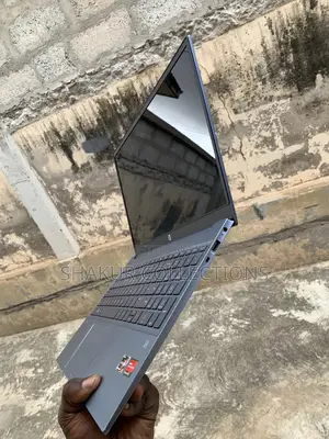Laptop HP Pavilion 15 8GB AMD Ryzen 5 SSD 512GB