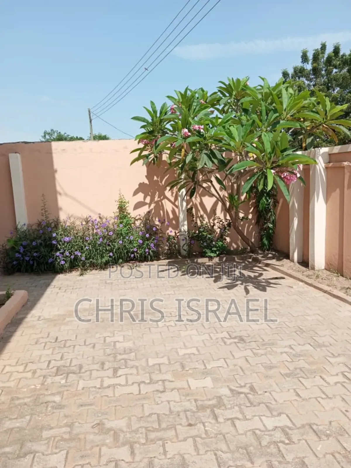 5bdrm Bungalow in Oyibi Sasaabi for rent