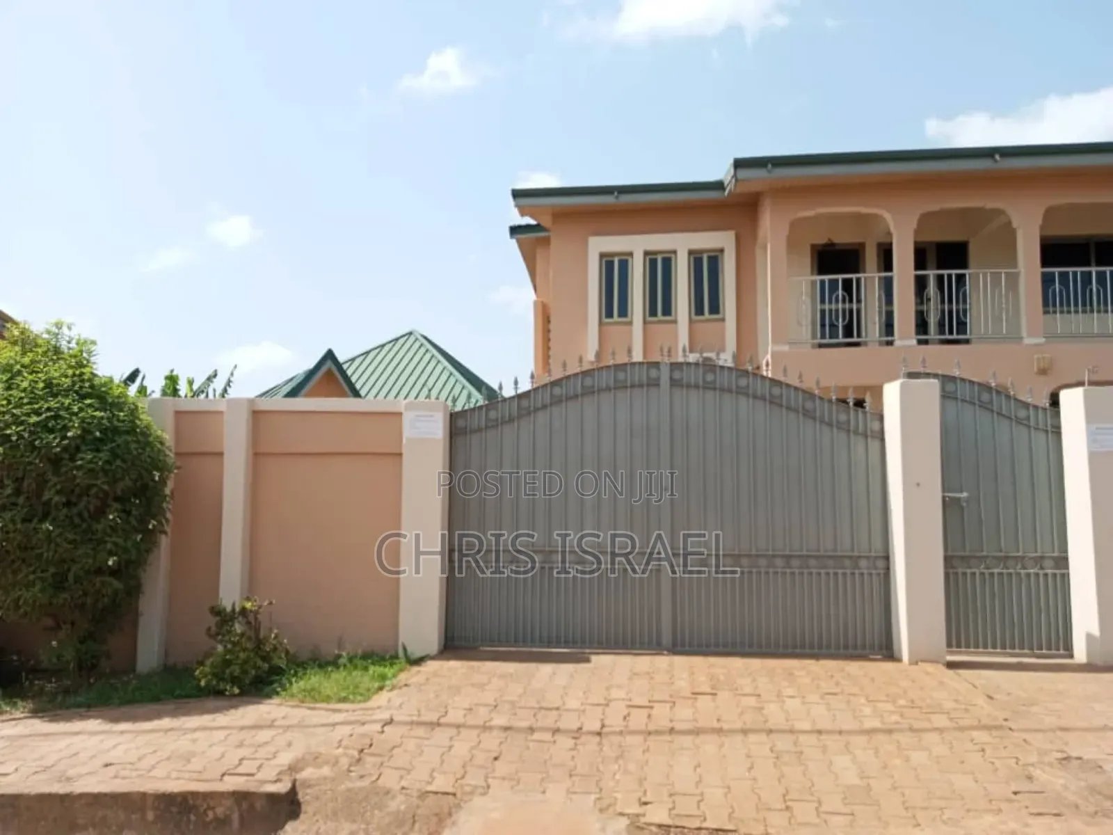 5bdrm Bungalow in Oyibi Sasaabi for rent