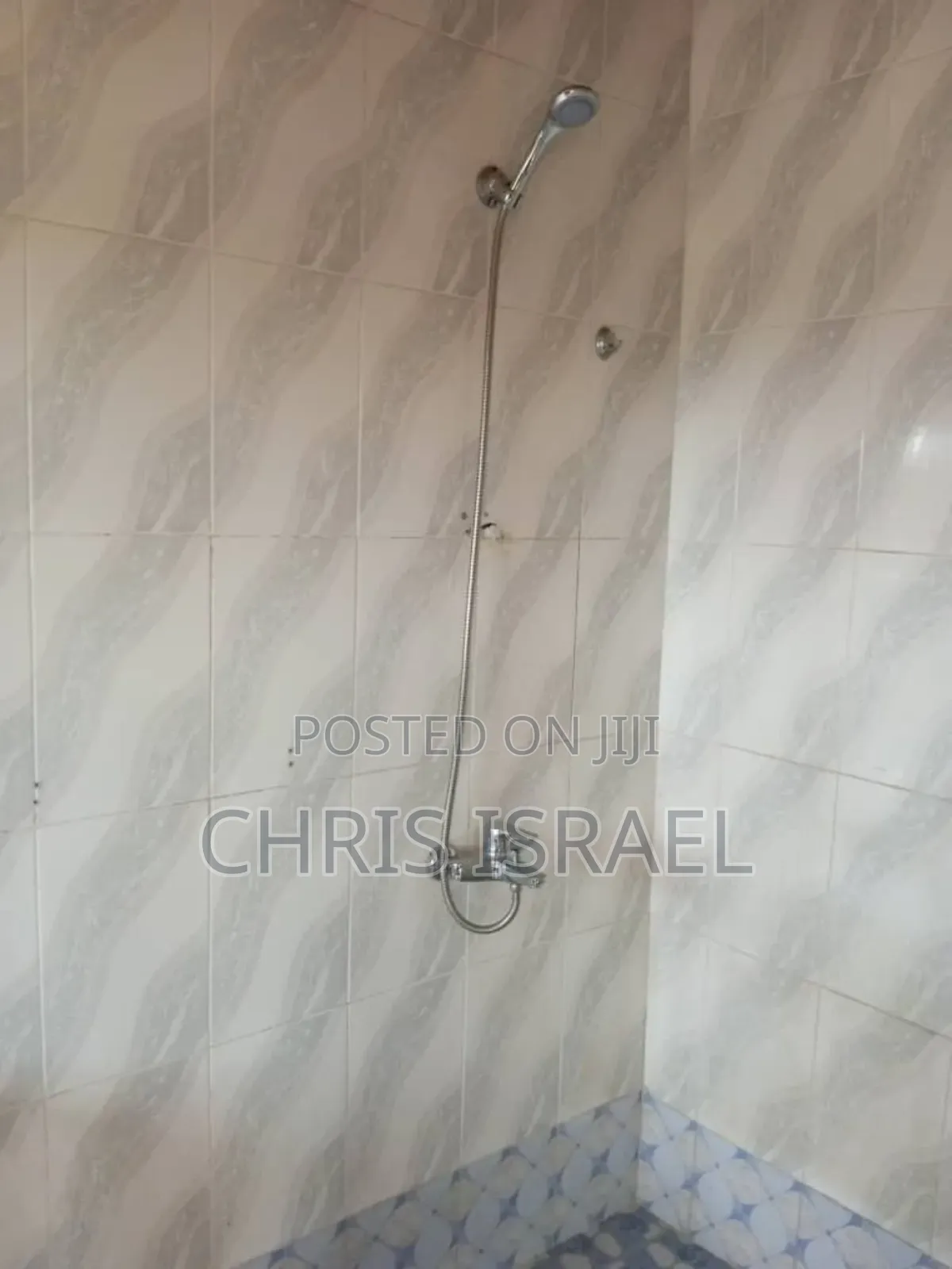5bdrm Bungalow in Oyibi Sasaabi for rent