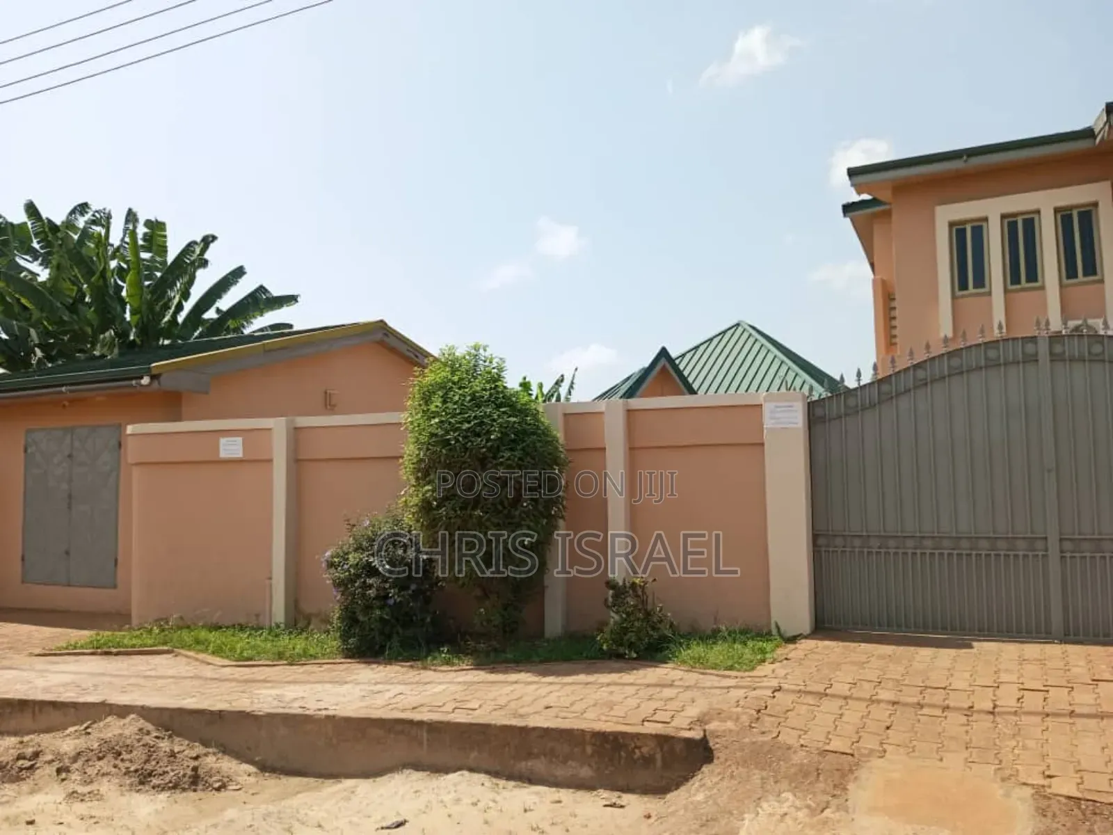 5bdrm Bungalow in Oyibi Sasaabi for rent