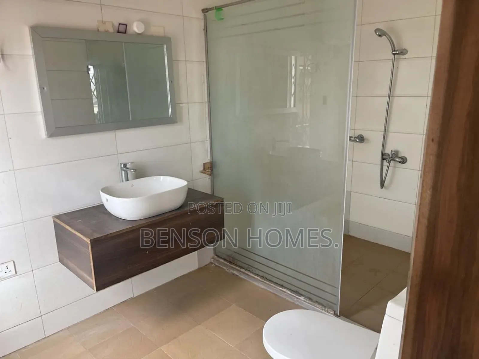 4bdrm Apartment in Kwabenya for rent