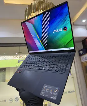 Laptop Asus Vivobook 16 32GB AMD Ryzen 9 SSD 1T