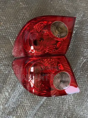 Toyota Corolla 2005-2008 Taillights