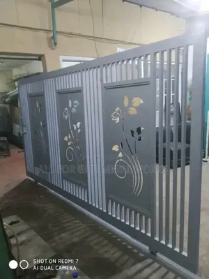 Simple Design Gate Christmas Promo