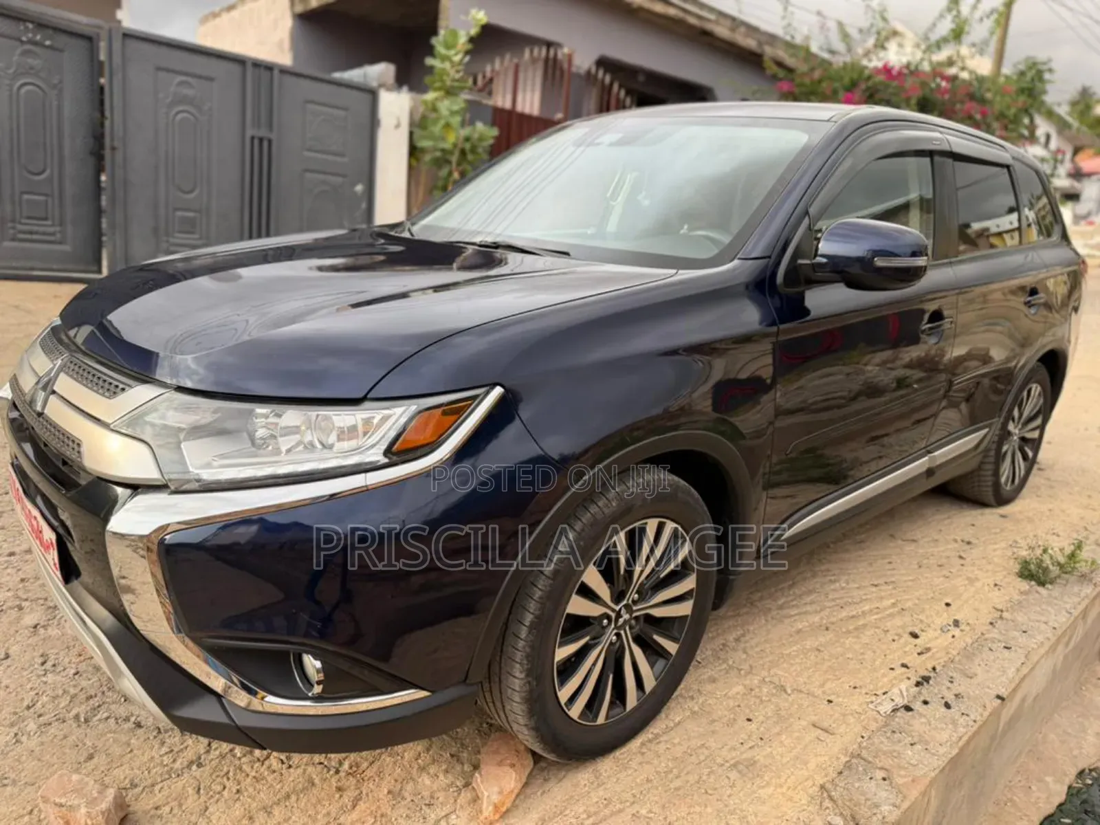Mitsubishi Outlander 2020 Blue