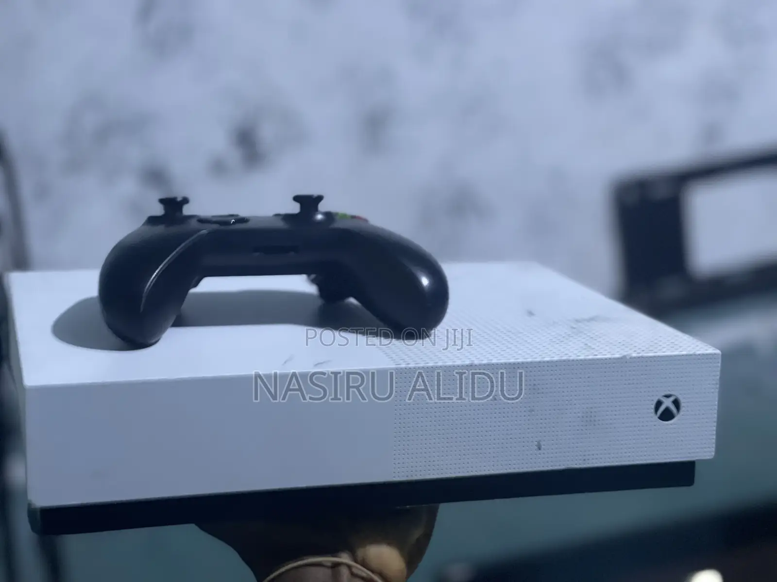 Xbox One S 1tb With 20 Plus Games From Home Use