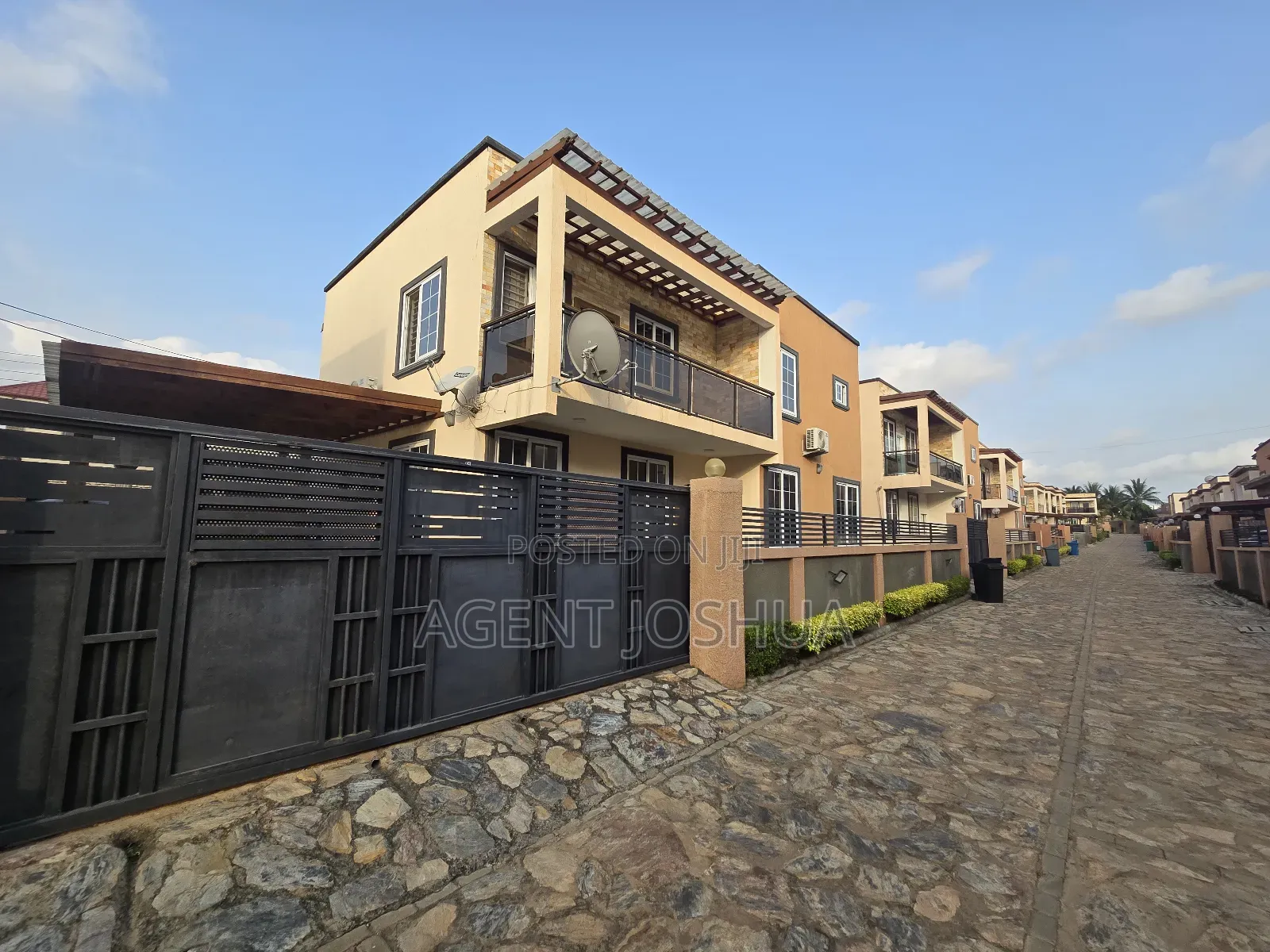 Furnished 4bdrm House in East Airport, Spintex for rent