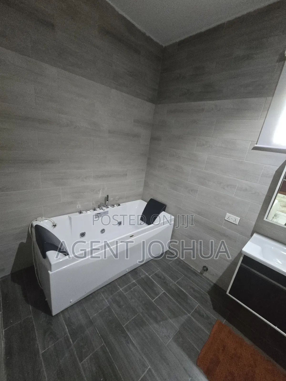 Furnished 4bdrm House in East Airport, Spintex for rent