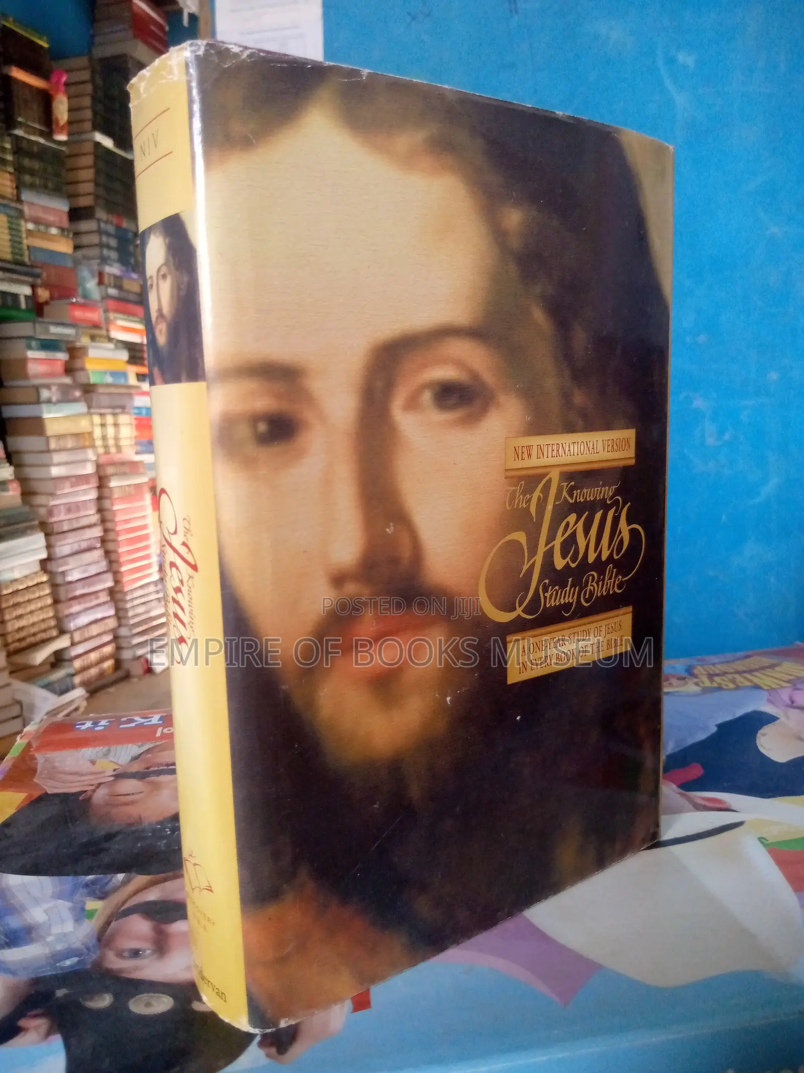 The Knowing Jesus Study Bible