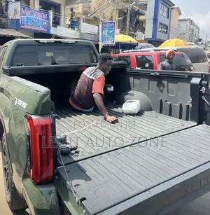 Toyota Tundra 2023,2024,2025, Bucket Cover
