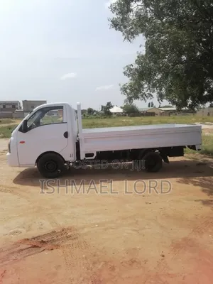 Hyundai H1 2015 White