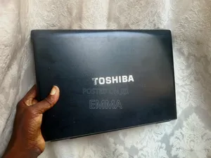 Laptop Toshiba Portege R700 4GB Intel Core i5 HDD 256GB