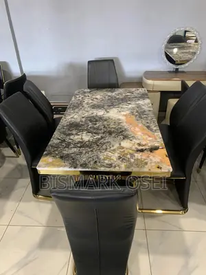 A Beautiful 6 Seater Dining Set, With a Golden Designs
