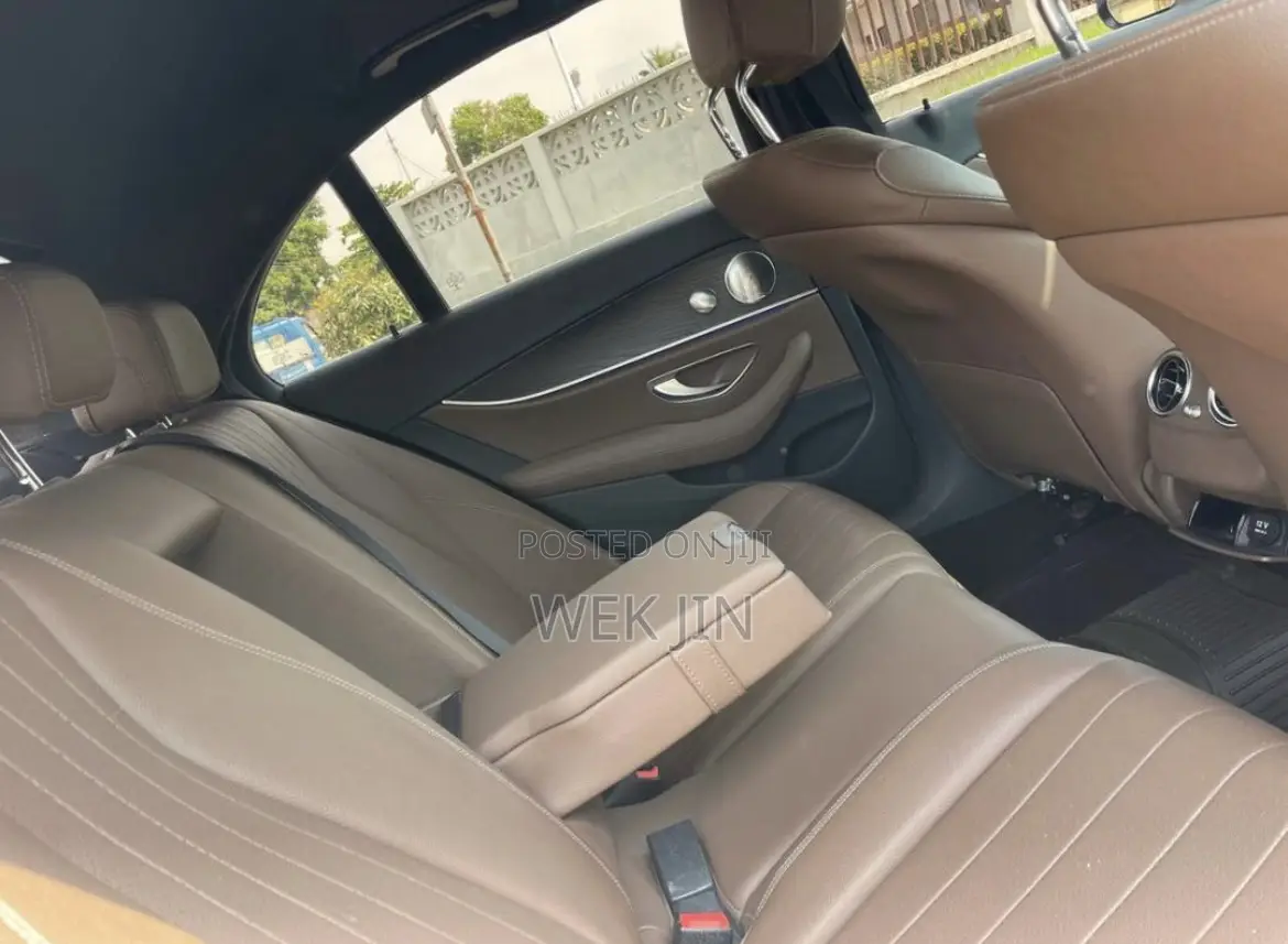 Mercedes-Benz E300 2017 Pearl