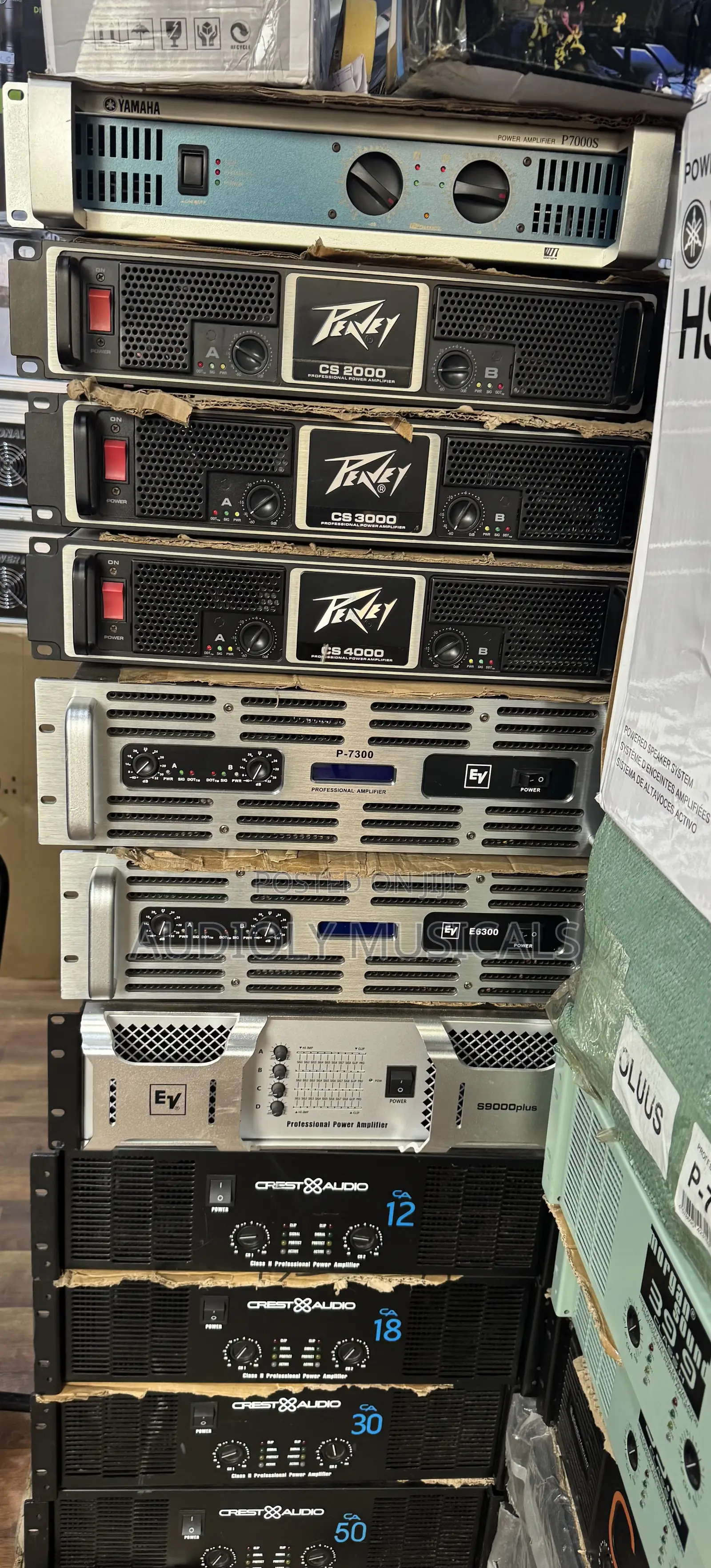 Peavey Cs 3000watt Mid Amplifier
