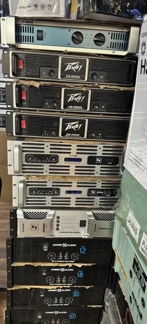 Peavey Cs 3000watt Mid Amplifier
