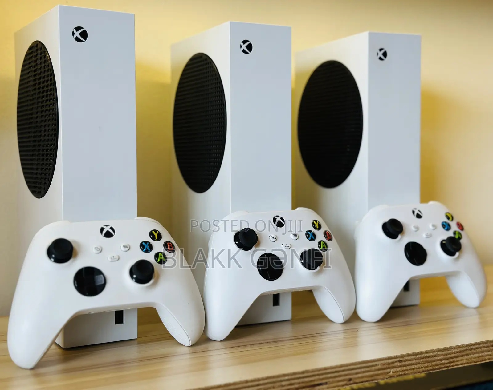 Xbox Series S Consoles + 1 Controller