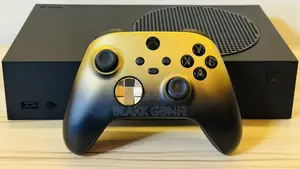 Xbox Series S 1tb + Shadow Gold Controller