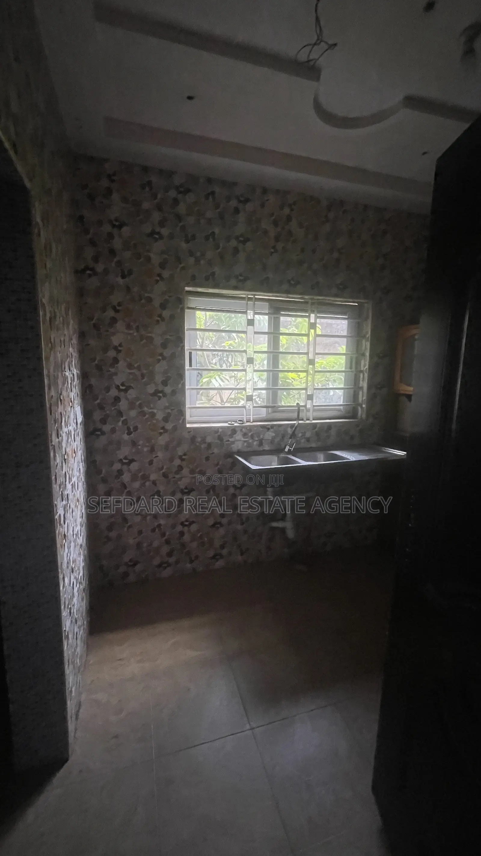 3bdrm House in Sefdard Real Estate, Amasaman for sale