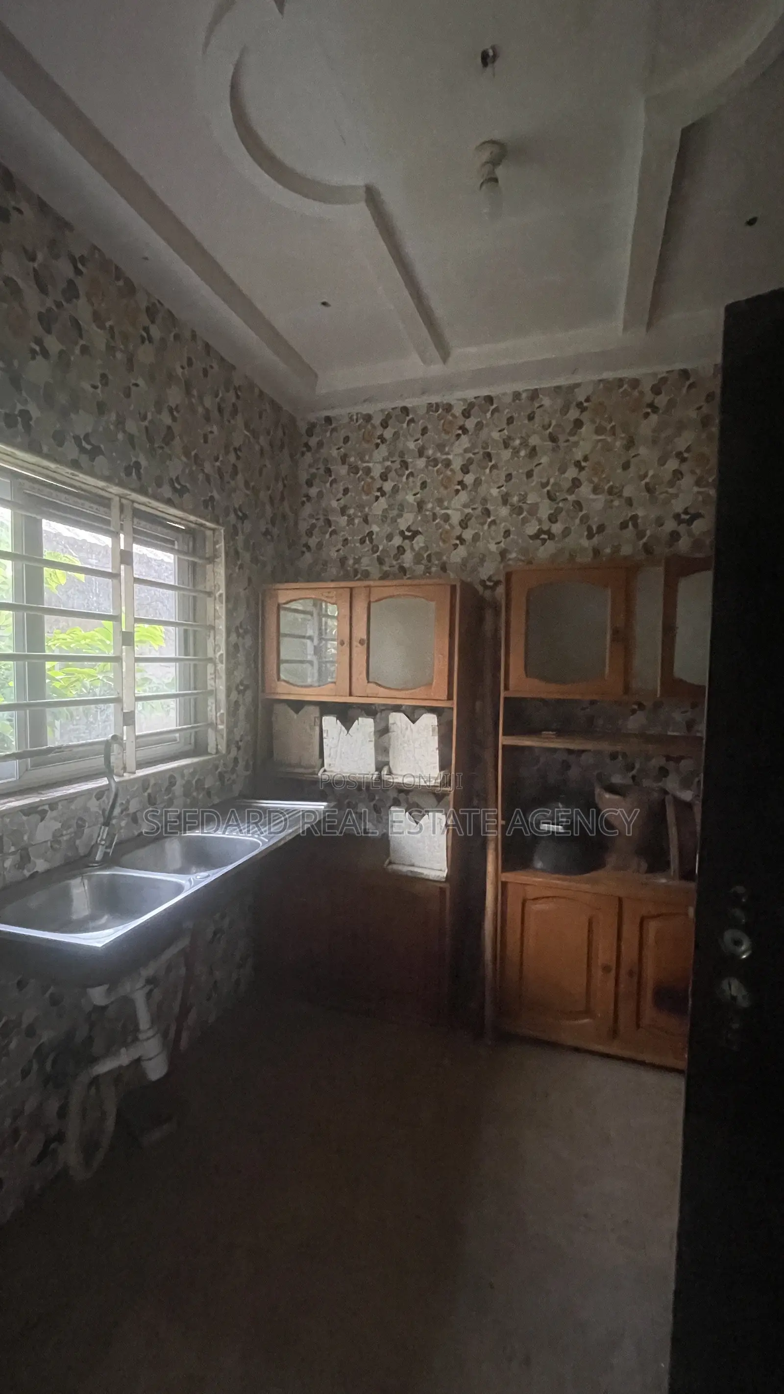 3bdrm House in Sefdard Real Estate, Amasaman for sale