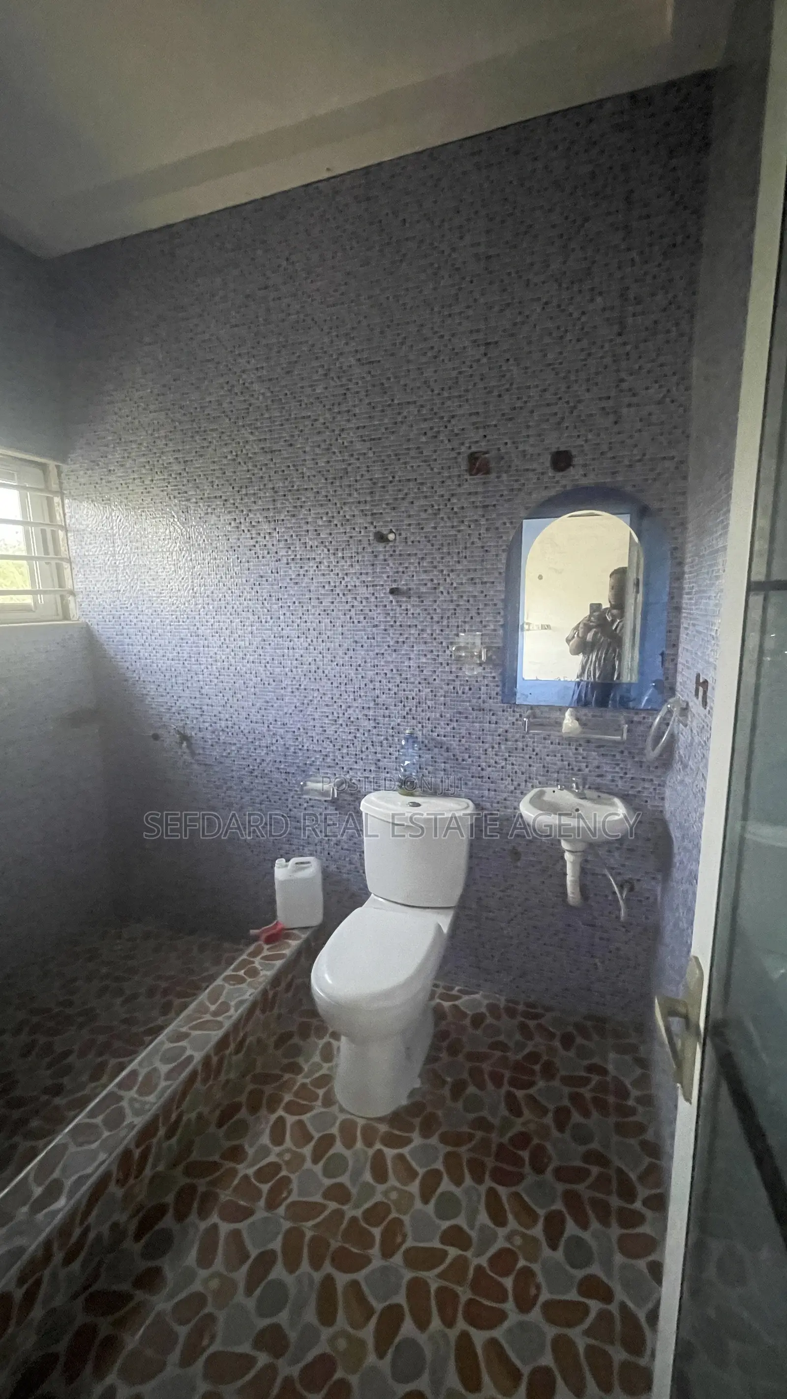3bdrm House in Sefdard Real Estate, Amasaman for sale