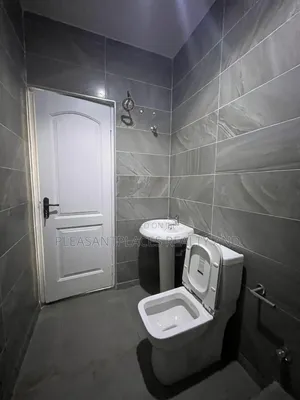 2bdrm Apartment in Pleasantplaces, Adjiriganor for rent