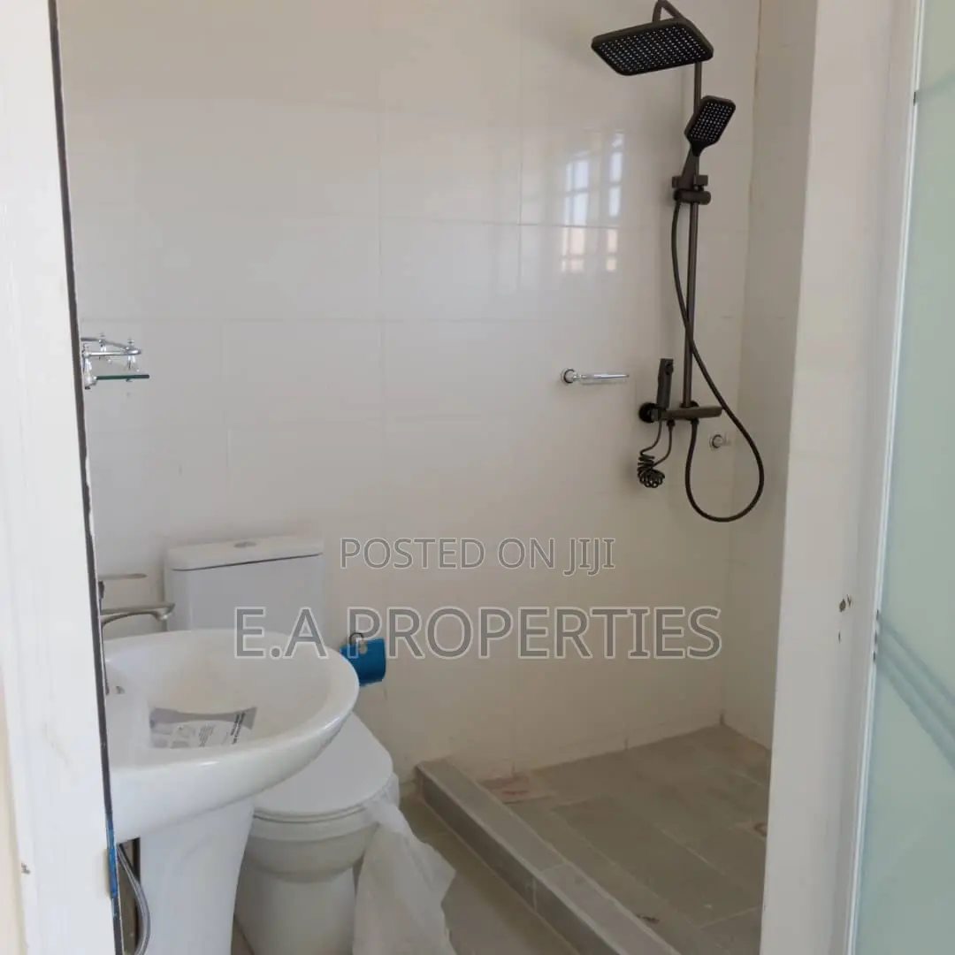 3bdrm House in E A Properties, Manet Court for sale