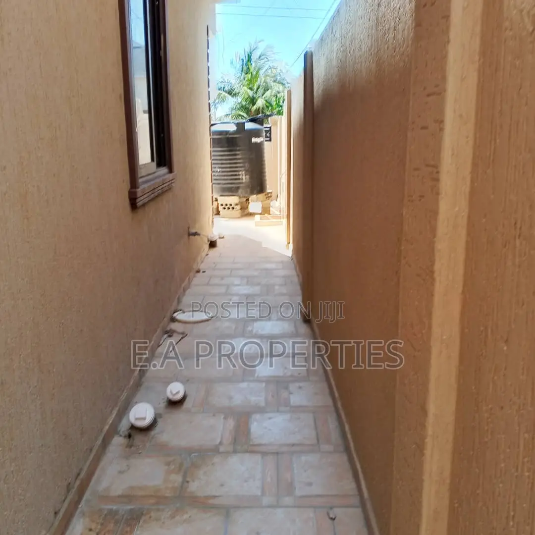 3bdrm House in E A Properties, Manet Court for sale