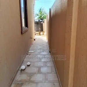 3bdrm House in E A Properties, Manet Court for sale
