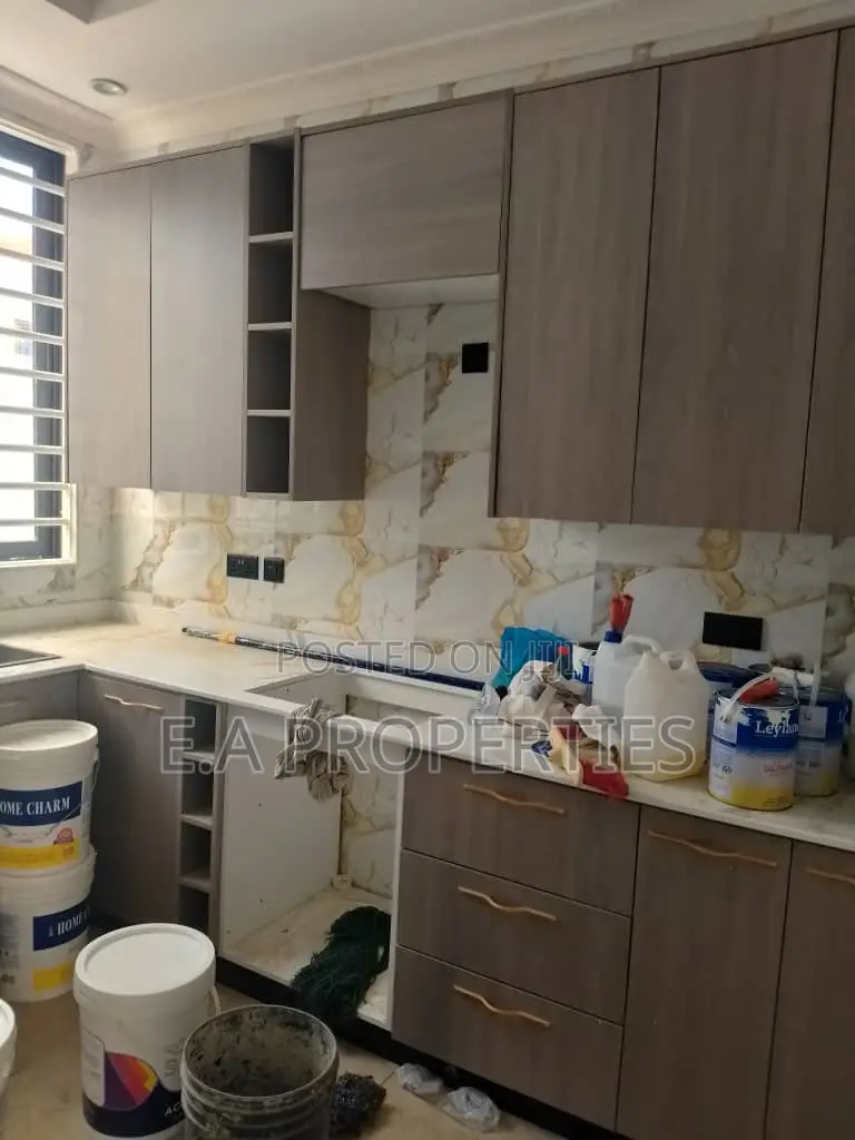3bdrm House in E A Properties, Coca Cola for sale