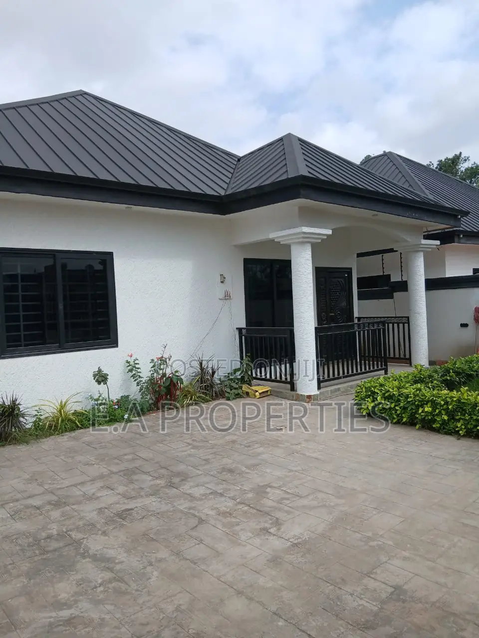 2bdrm House in E A Properties, Malejor for sale