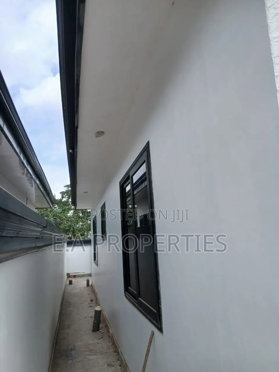 2bdrm House in E A Properties, Malejor for sale