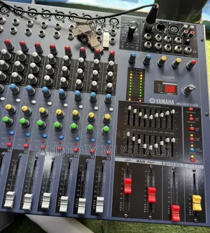 Straight 16-Channel Mg Mixer Console